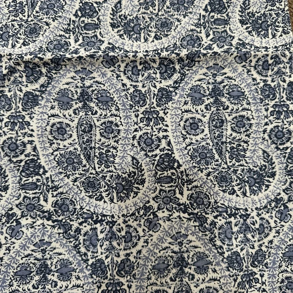 American Living Blue White Paisley Floral Cloth Napkins Set of 6 Square 19x19
